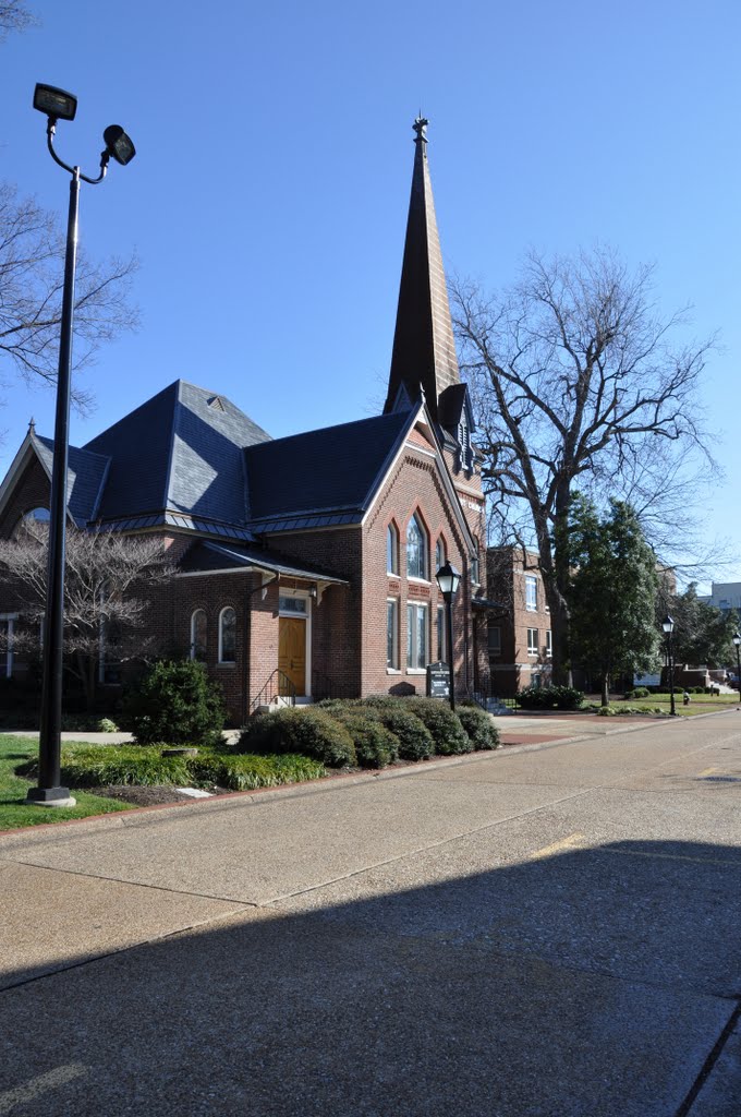 VIRGINIA: HAMPTON: Hampton Baptist Church, 40 Kings Way, Хэмптон