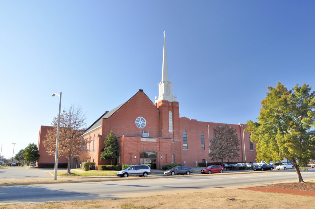 VIRGINIA: HAMPTON: First Baptist Church, 229 North King Street, Хэмптон