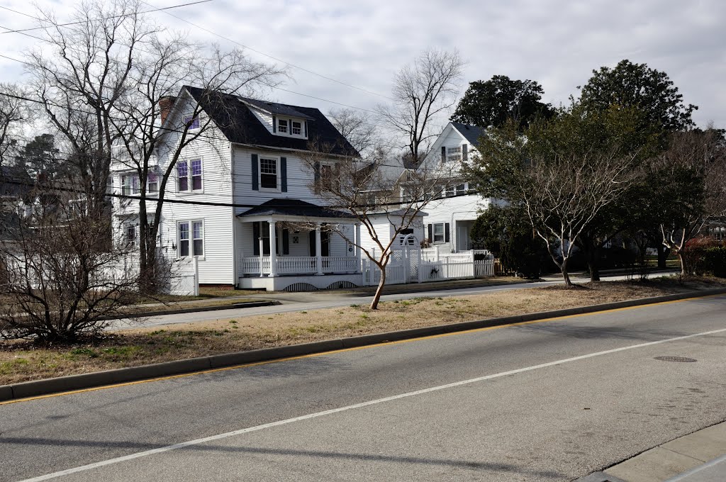 VIRGINIA: HAMPTON: private homes on Pembroke Avenue downtown 1a, Хэмптон