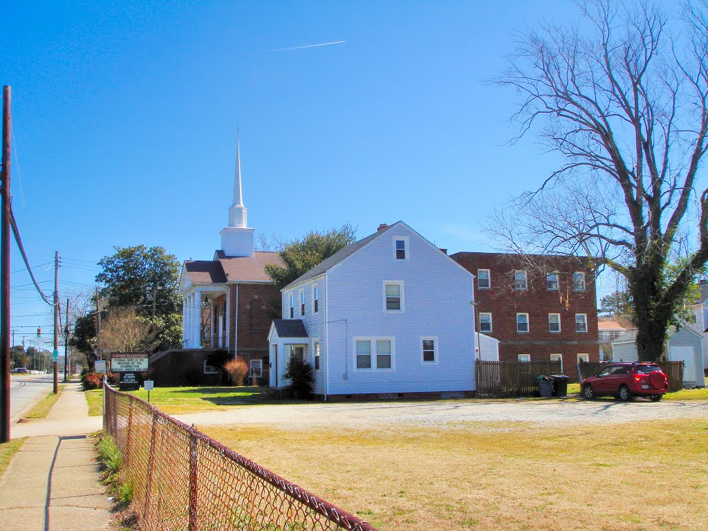 VIRGINIA: HAMPTON: East Hampton United Methodist Church, 714 East Pembroke Avenue, Хэмптон
