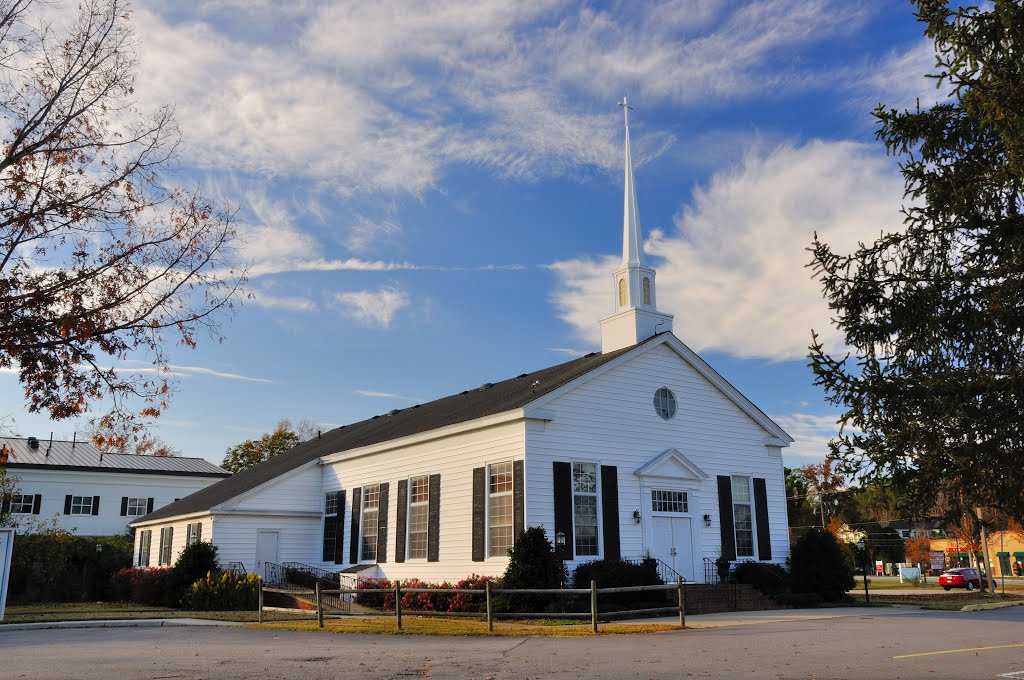 VIRGINIA: CITY OF CHESAPEAKE: Oak Grove United Methodist Church, 472 N Battlefield Boulevard, Чесапик