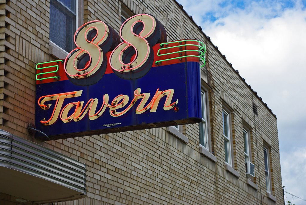 88 Tavern in Beloit, WI, Белоит