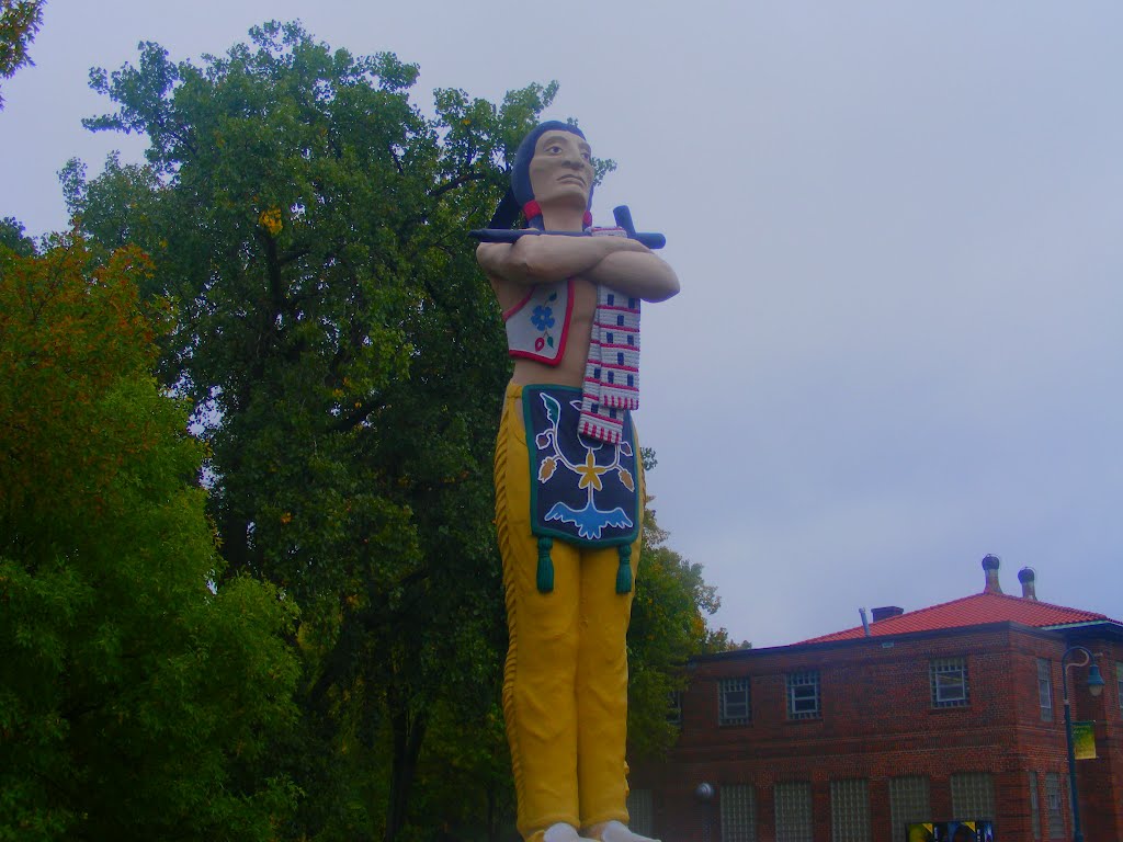 Chief Hiawatha statue, Ла-Кросс