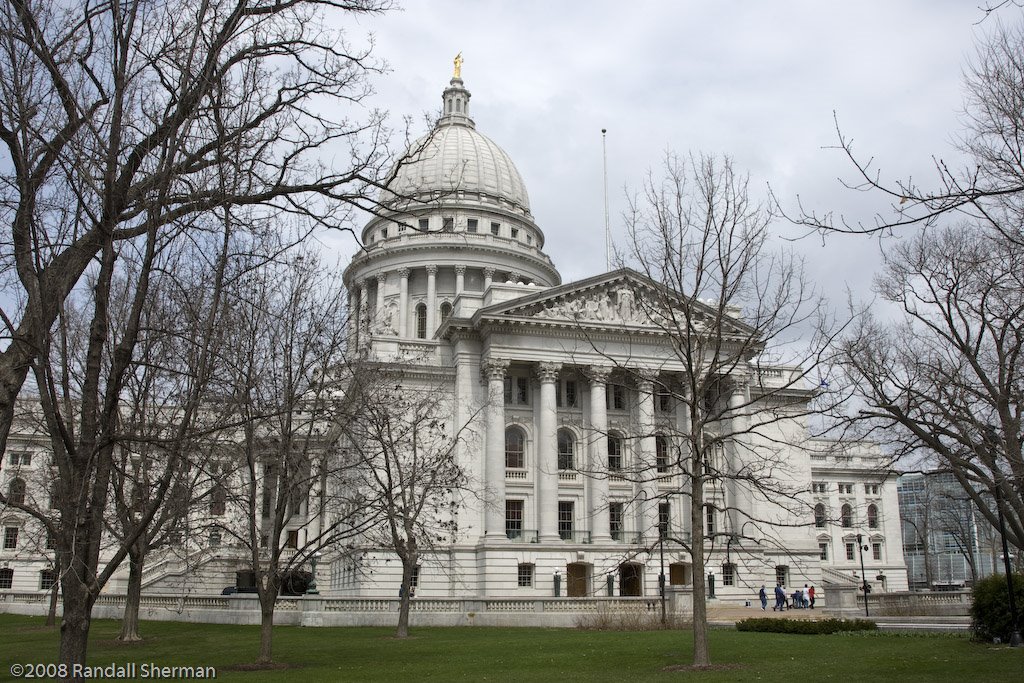 Wisconsin state capital building in Madison, Мадисон