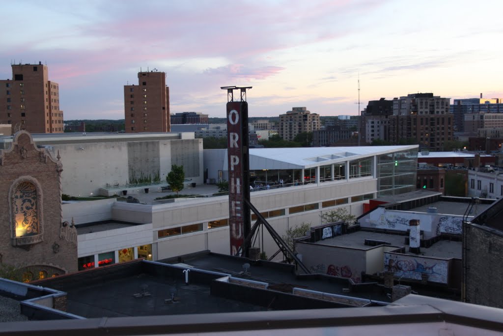 Orpheum Theater Rooftop View, Madison, WI., Мадисон