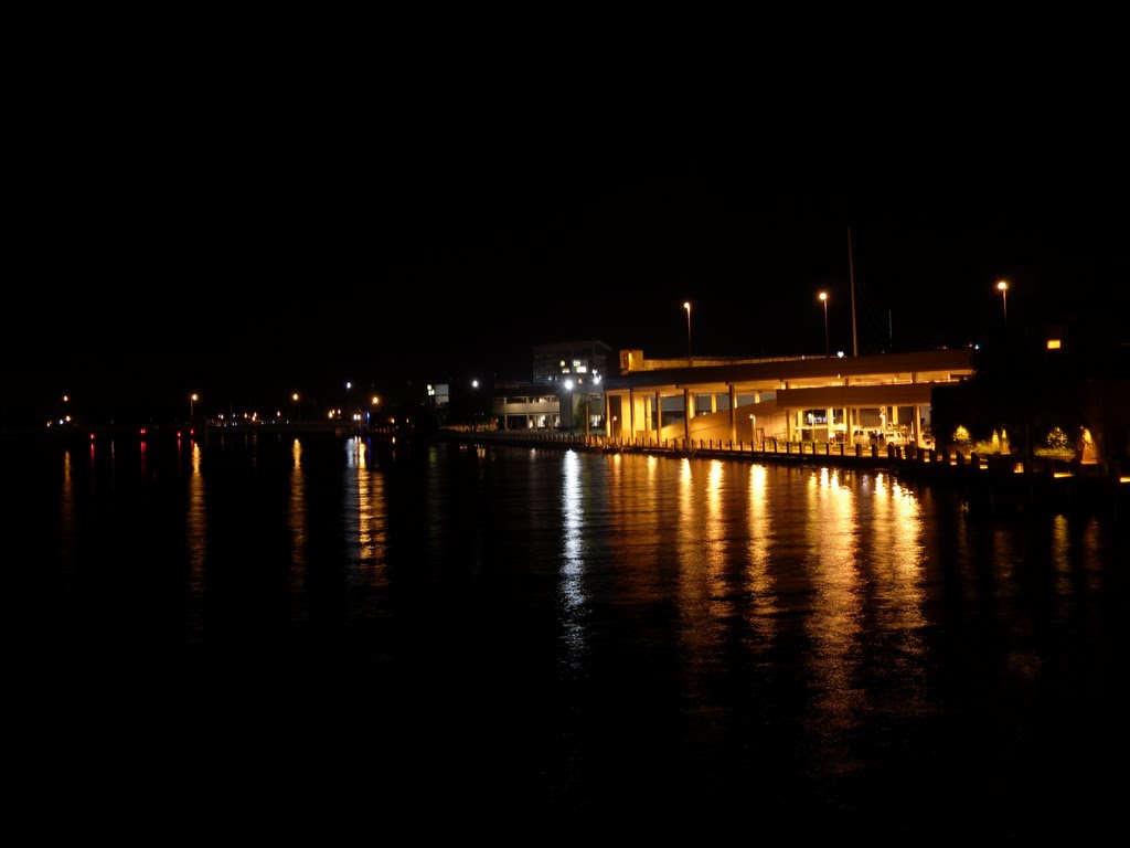 Oshkosh City Center at night from the Main St. Bridge, Ошкош
