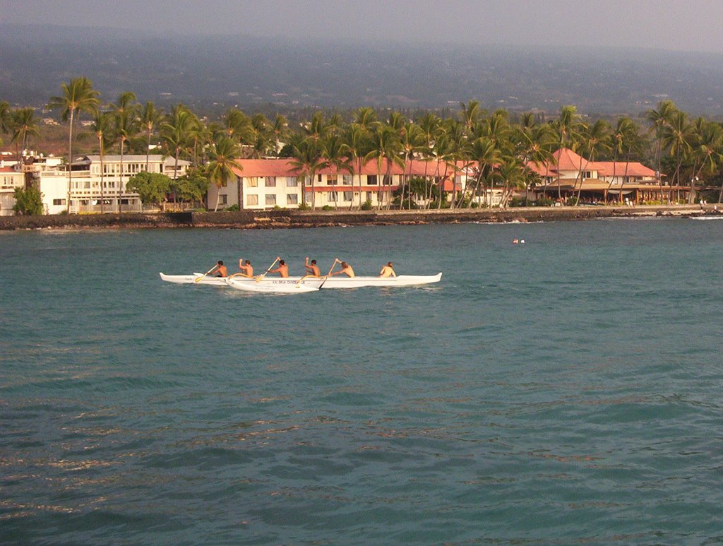 Long Boats in Kona Bay, Каилуа
