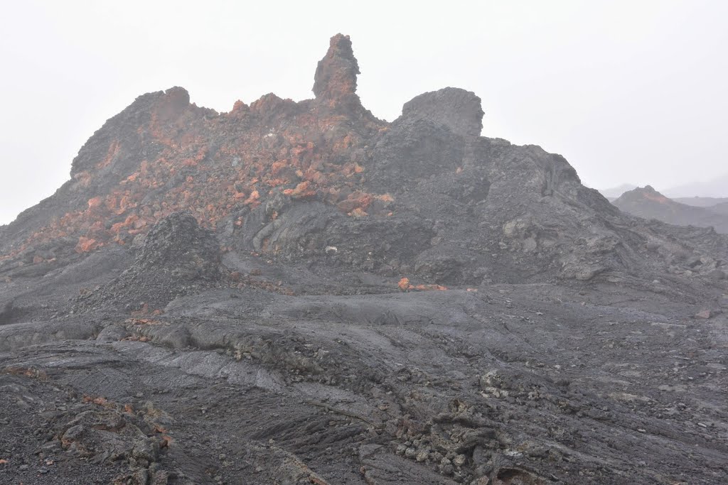 2014-05-01 Lava vents with interesting formations., Канеоха