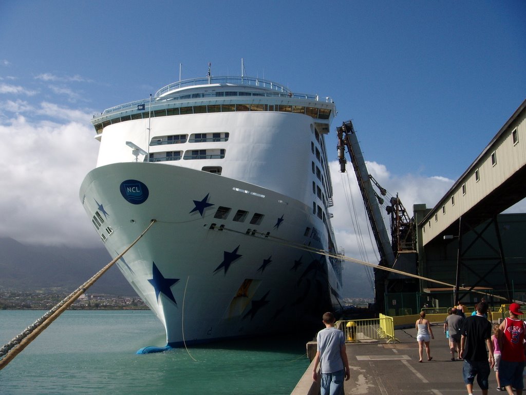 NCL Cruise Ship, Кахулуи