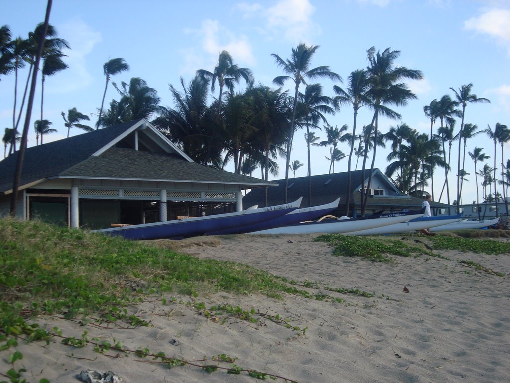 Canoes at Kahului Harbor in Maui, HI, Кахулуи