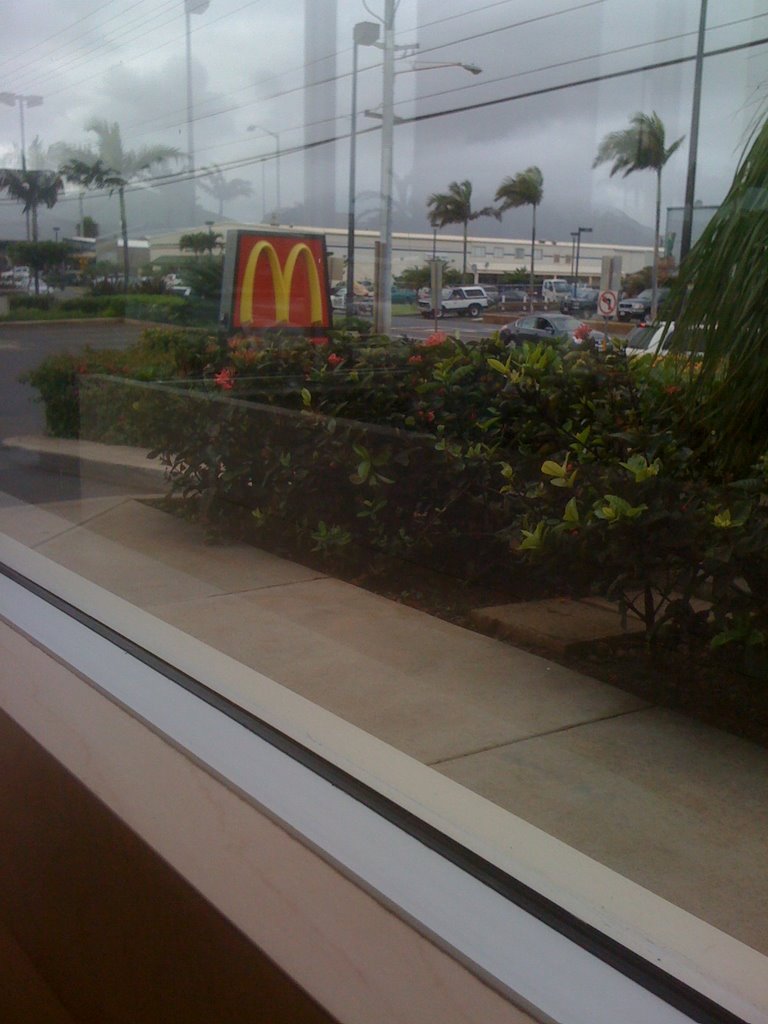 McDonalds in the Maui Marketplace., Кахулуи