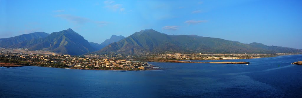 Panorama of Kahului and West Maui Mtns, Кахулуи