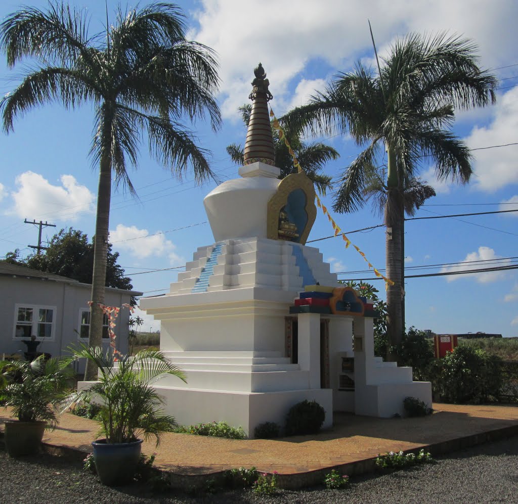 PAIA - Temple at Maui Dharma Centre, Паия