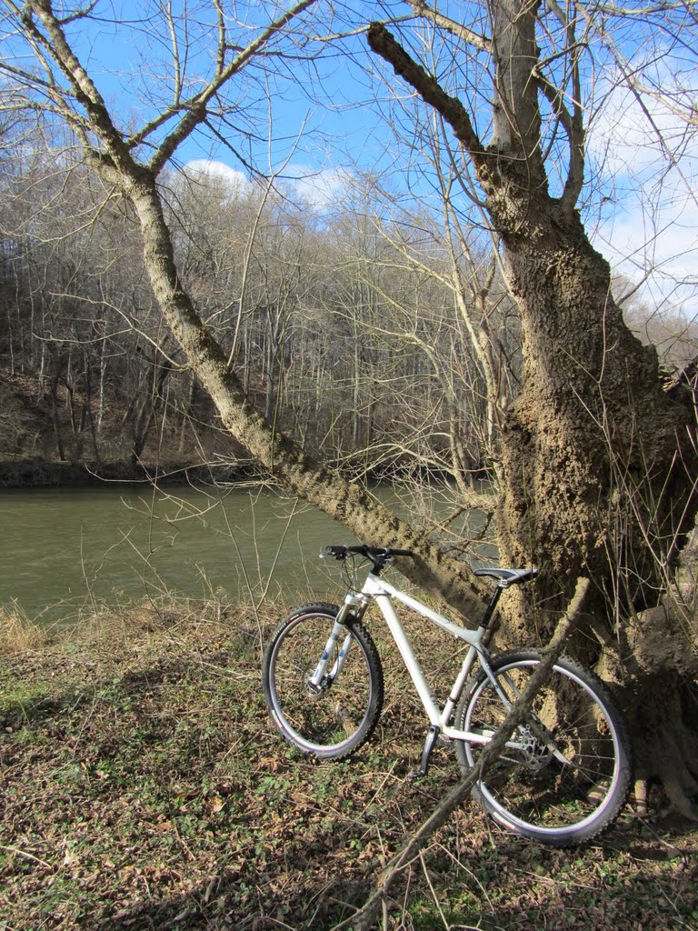 Biking in Brandywine Creek State Park, Талливилл
