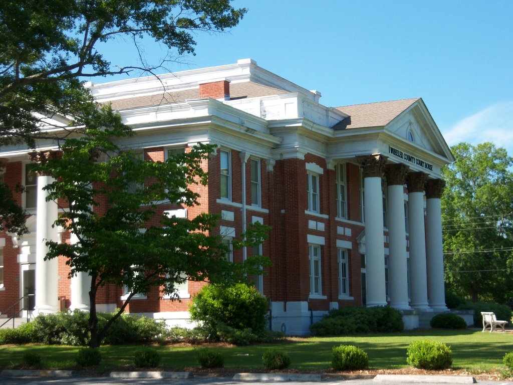 Wheeler County Courthouse, Августа