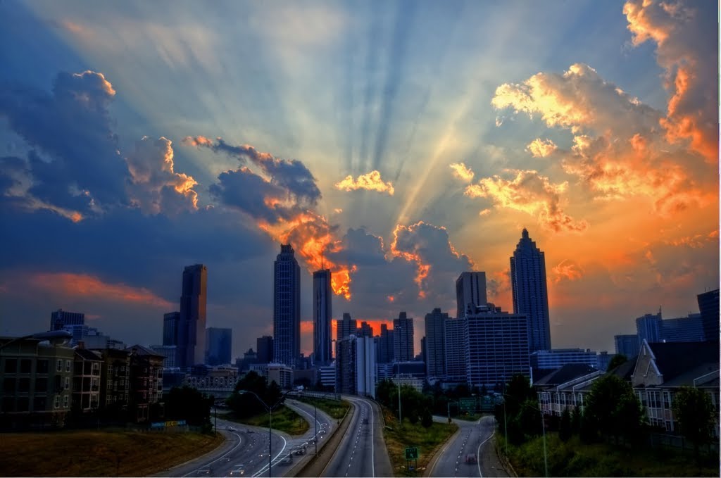 Sunset behind the Atlanta skyline., Атланта