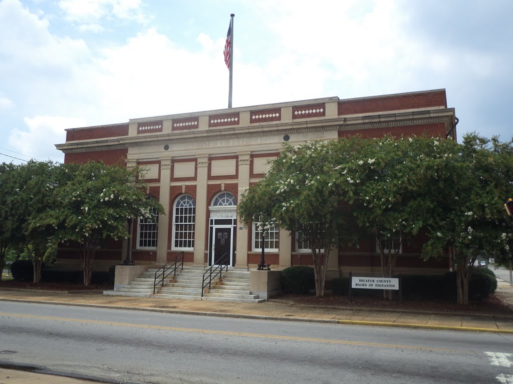 Decatur County Board of Education, Баинбридж