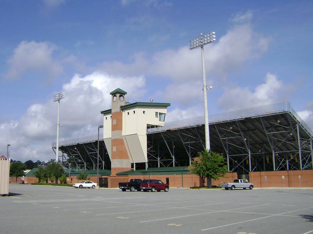 Bazemore-Hyder Stadium, Валдоста