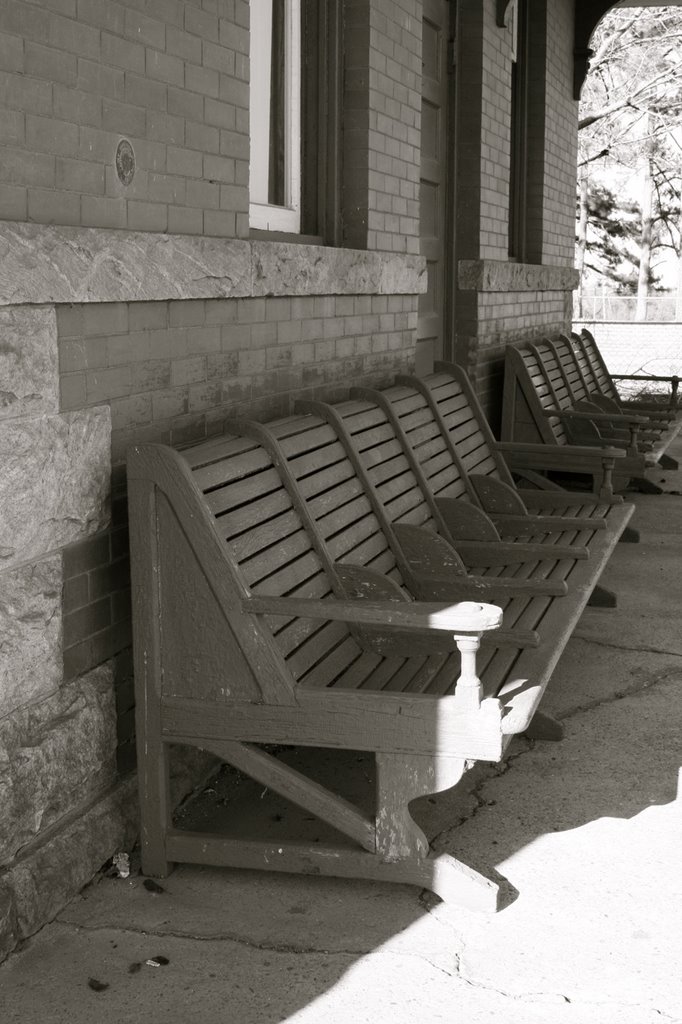 Waiting for the 4:00 PM  train, Вена