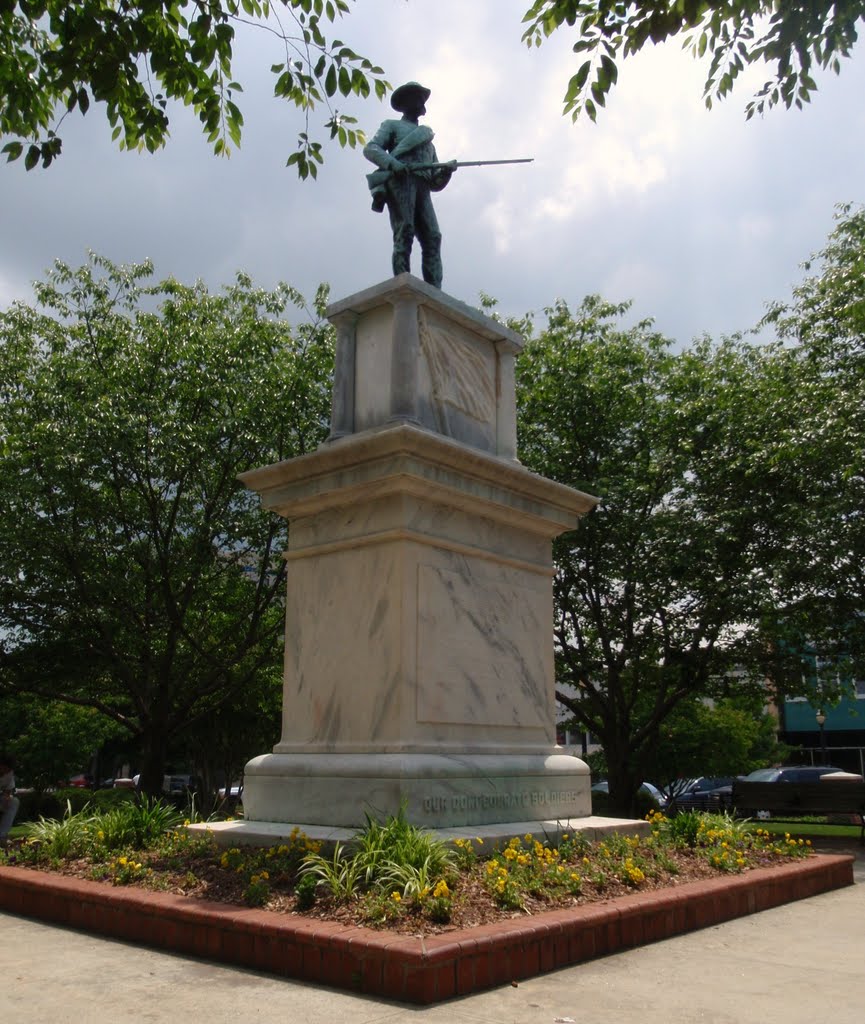 Gainesville Confederate Monument, Грэйсвилл