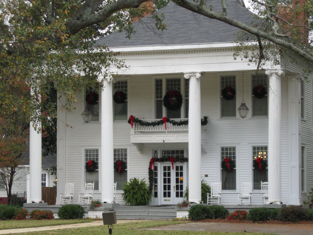 Christmas at a private residence in Dublin, GA, Дублин