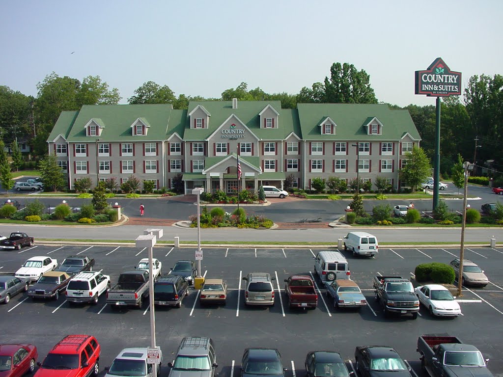 View of the Country Inn from Wellesley Inn, Atlanta airport in 2001, Ист-Пойнт