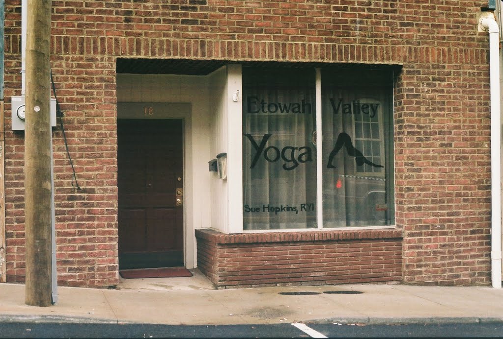 Yoga Studio on Erwin Street, Картерсвилл