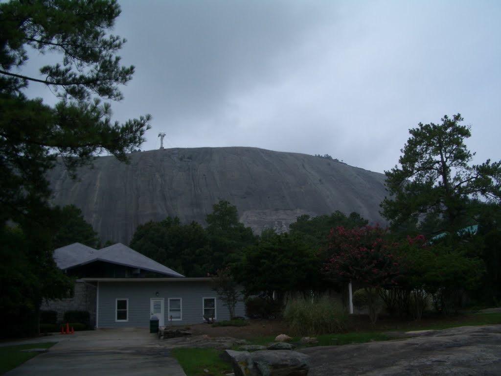 A view of Stone Mountain., Лукоут Моунтаин