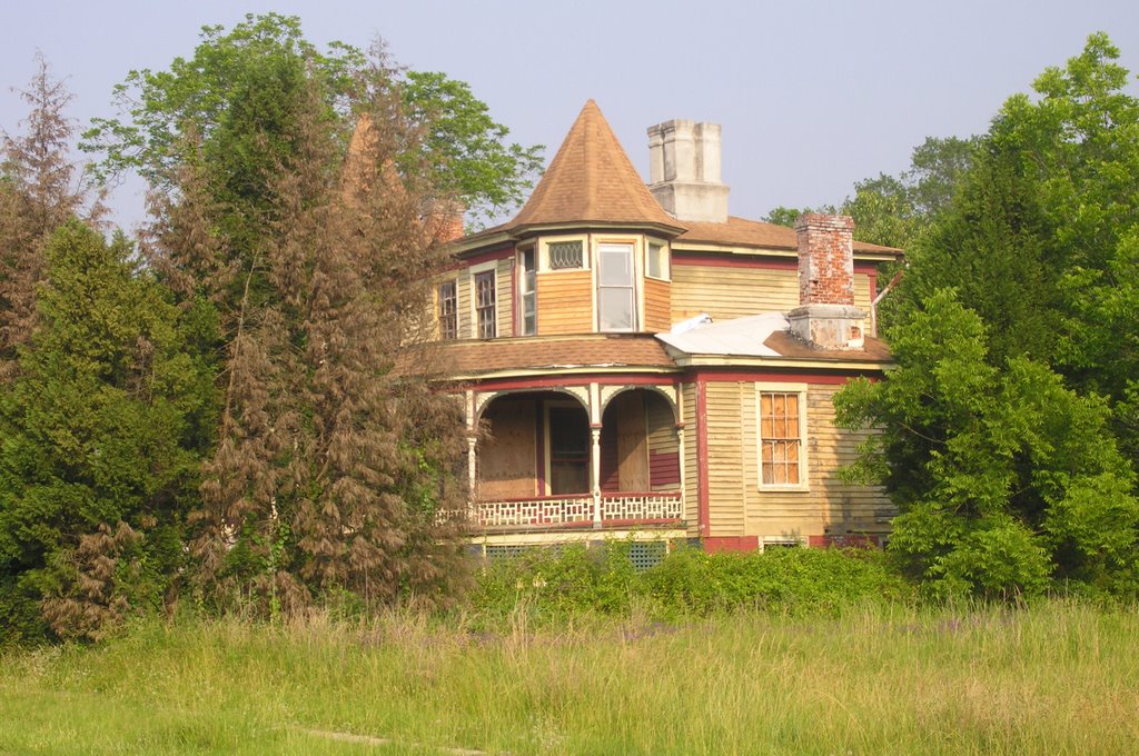 Victorian home in Sparta, Моултри