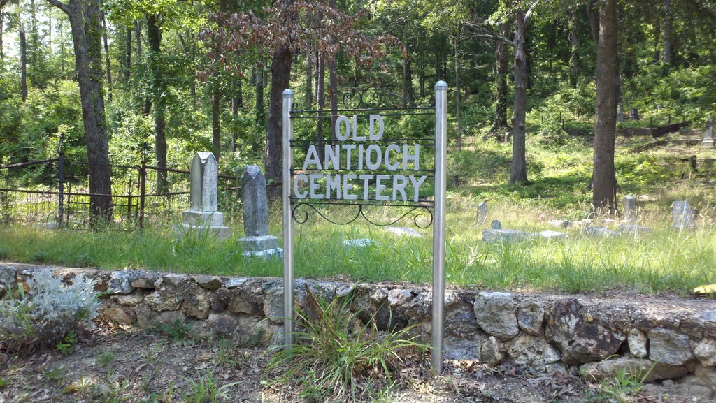 Old Antioch Cemetery, Ром