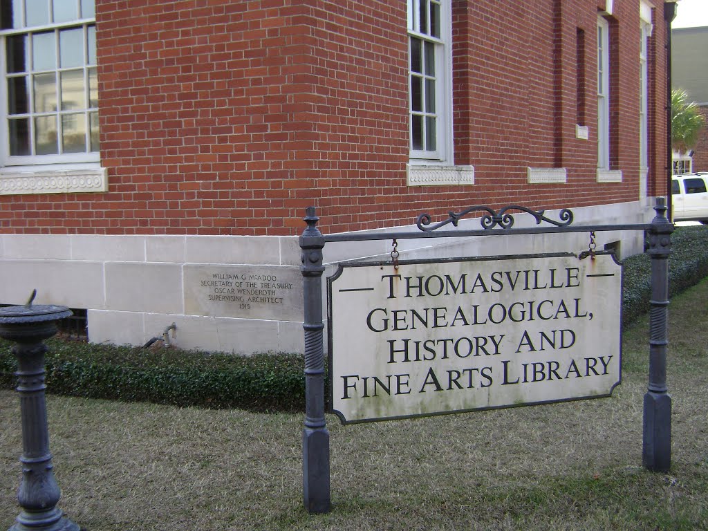 Thomasville Fine Arts Library sign, Томасвилл