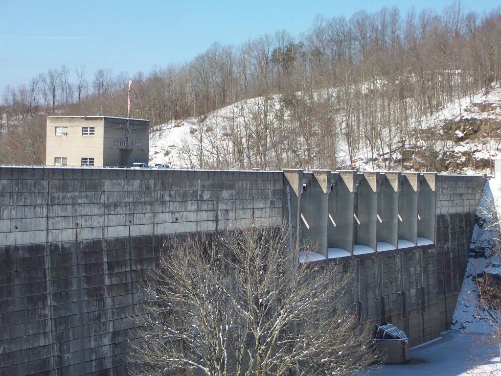 Photo of the Backside of Sutton Dam, Барбурсвилл