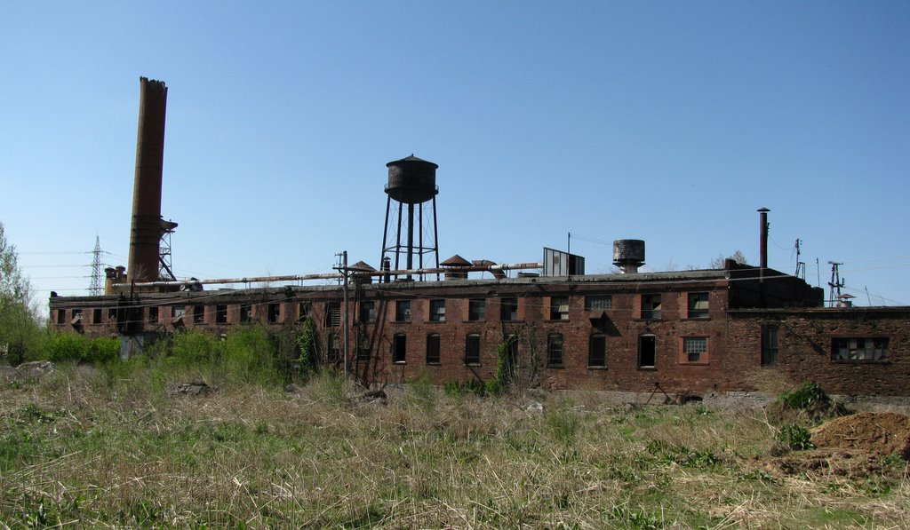 Abandoned Factory off of Broadway, Сент-Луис