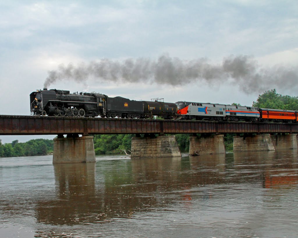Iowa Interstate Train Festival Steam Excursion with Amtrak 40th Anniversary Units, Moscow, Iowa, July 2011, Аледо