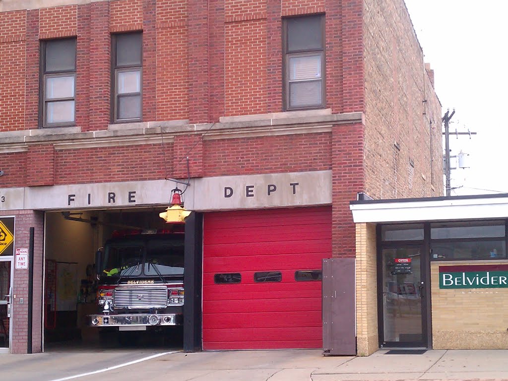 Fire Station in Downtown Belvidere, IL along the Kishwaukee River, Белвидер