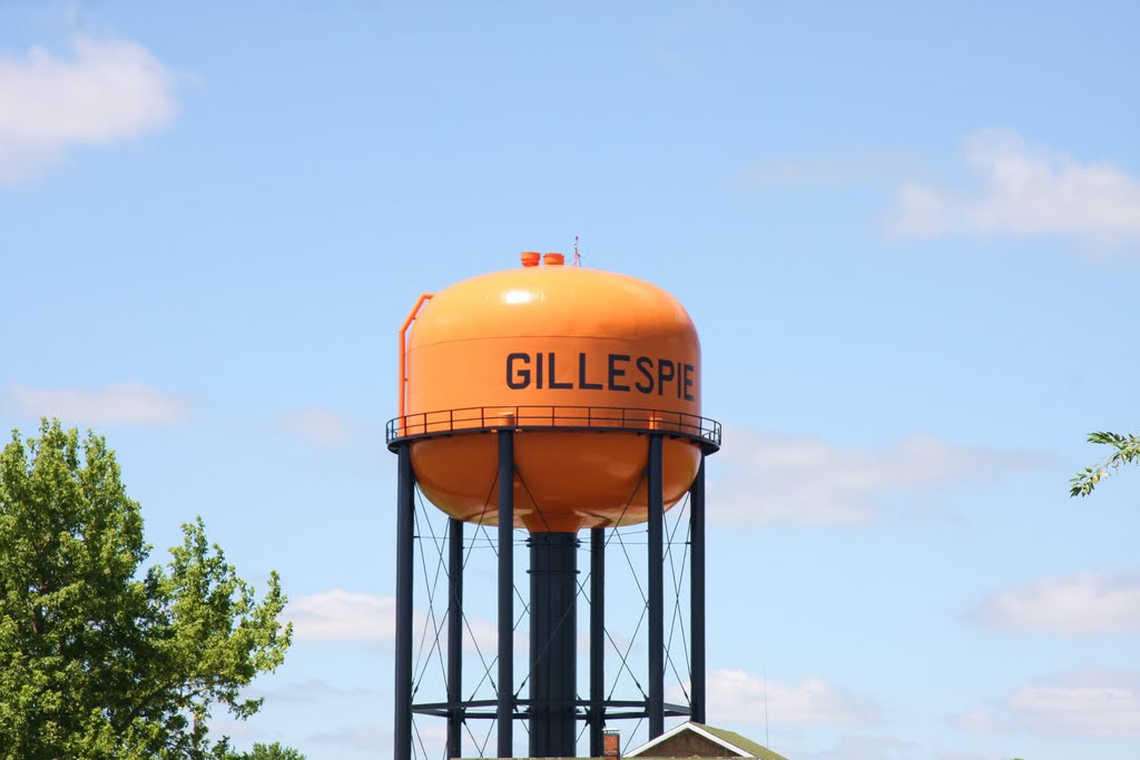 Gillespie Water Tower......(1622394350), Бенлд