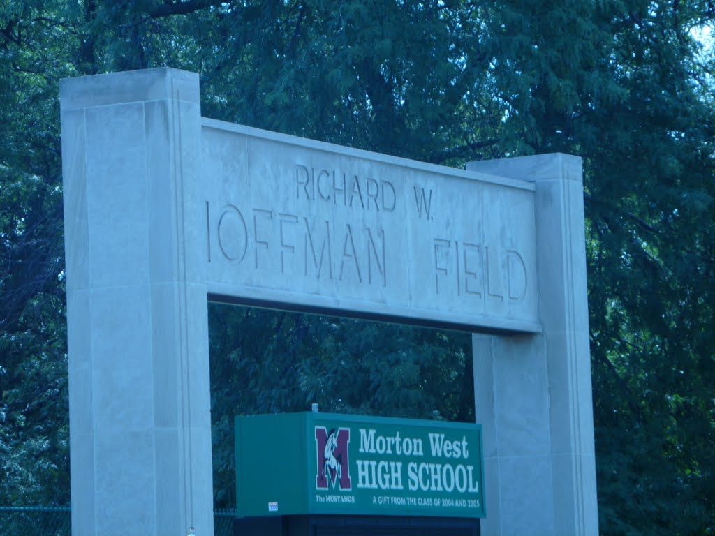 Morton West Highschool Hoffman Field (Football), Бервин