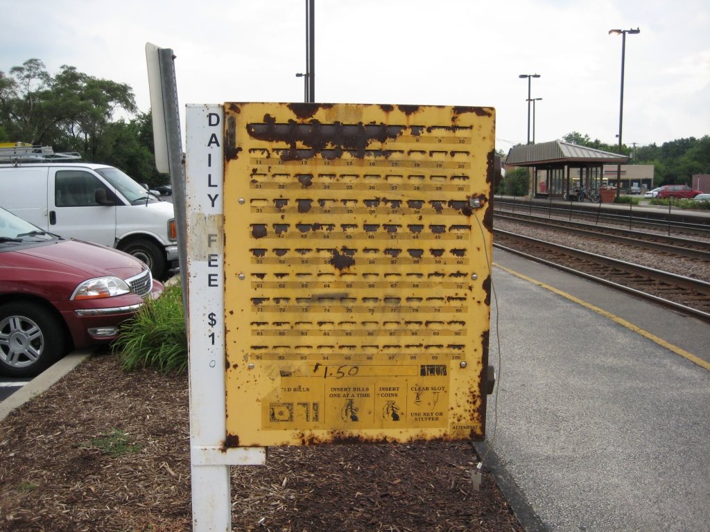 Rusted cash box, Вилла-Парк