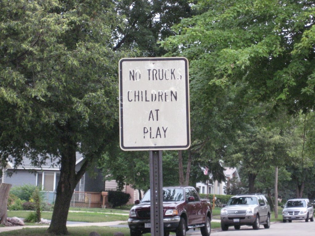 Sign, Вилла-Парк