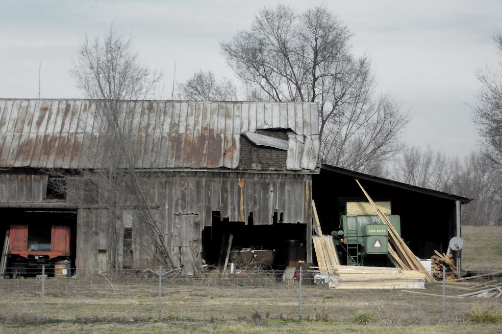 Old Barn on the western edge of Edwardsville, IL, Вуд Ривер