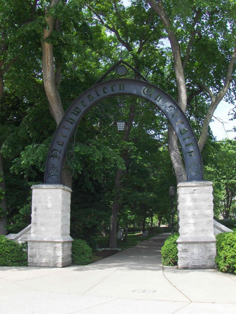 Northwestern University The Arch, GLCT, Еванстон
