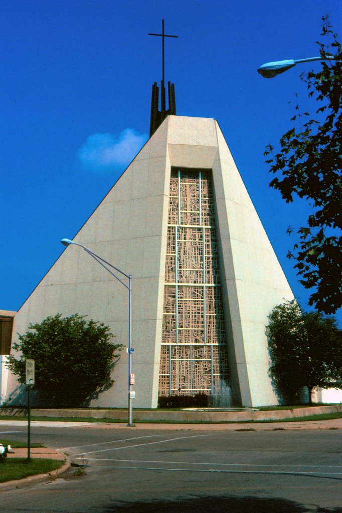 Chicago vicinity summer 1981 - Elmwood Park, Saint Celestine Catholic Parish (kościół parafialny p.w. św. Celestyna w Elmwood Park), Елмвуд Парк
