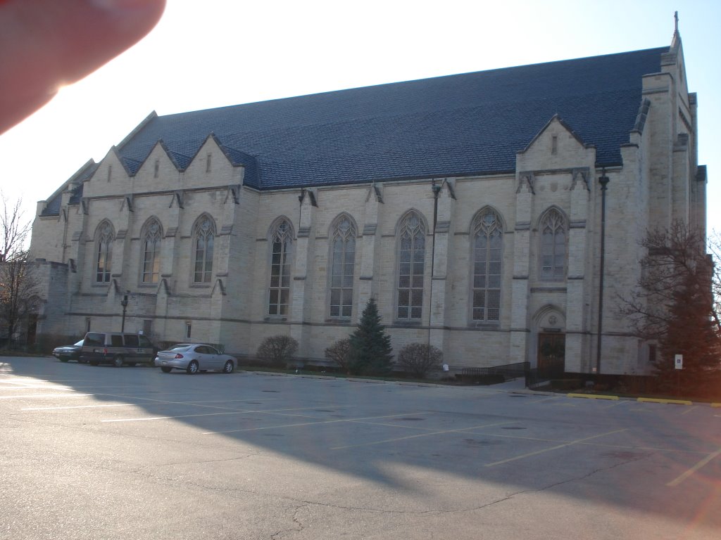 St. Vincent Ferrer Roman Catholic Church, Елмвуд Парк