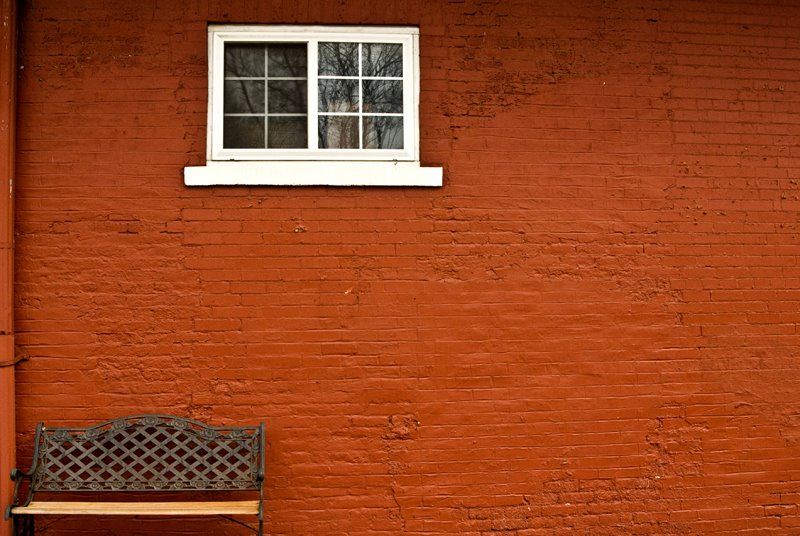 Bench & Window ~ Pekin, IL, Кантон