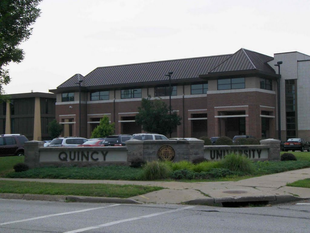 Quincy University, GLCT, Куинси