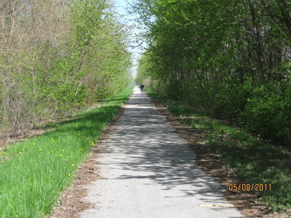 Pennsy Greenway looking NW from Indiana state line, Лансинг