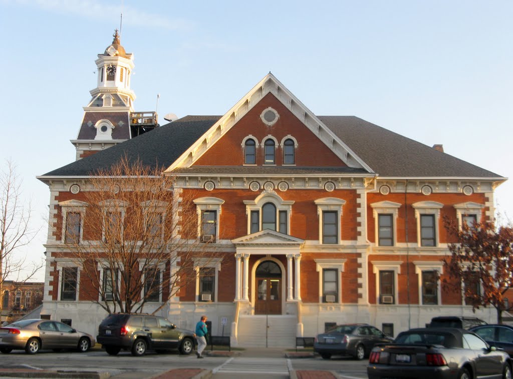 McDonough County Courthouse, Macomb, Illinois,South side., Макомб