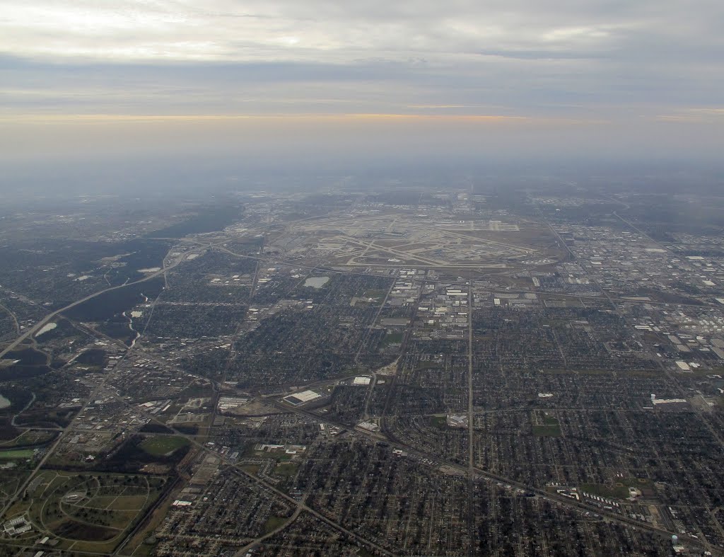 Aerial View of ORD from the north over Mount Prospect IL 1, Маунт-Проспект