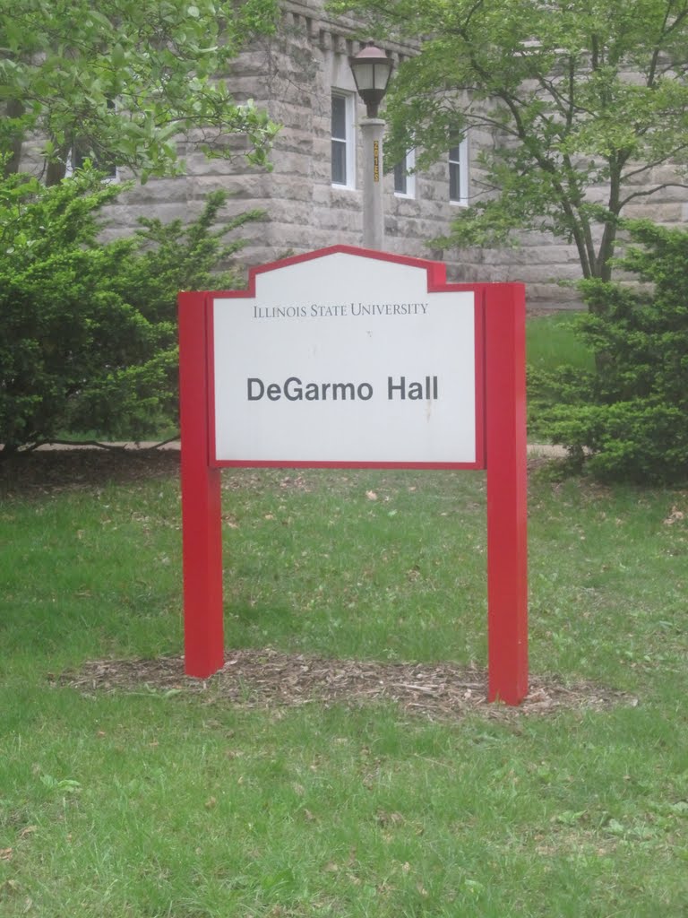 DeGarmo Hall, Нормал