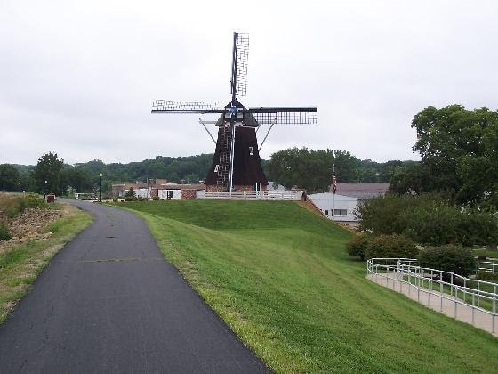 De Immigrant Windmill, Fulton, Whiteside County, Illinois, Олбани